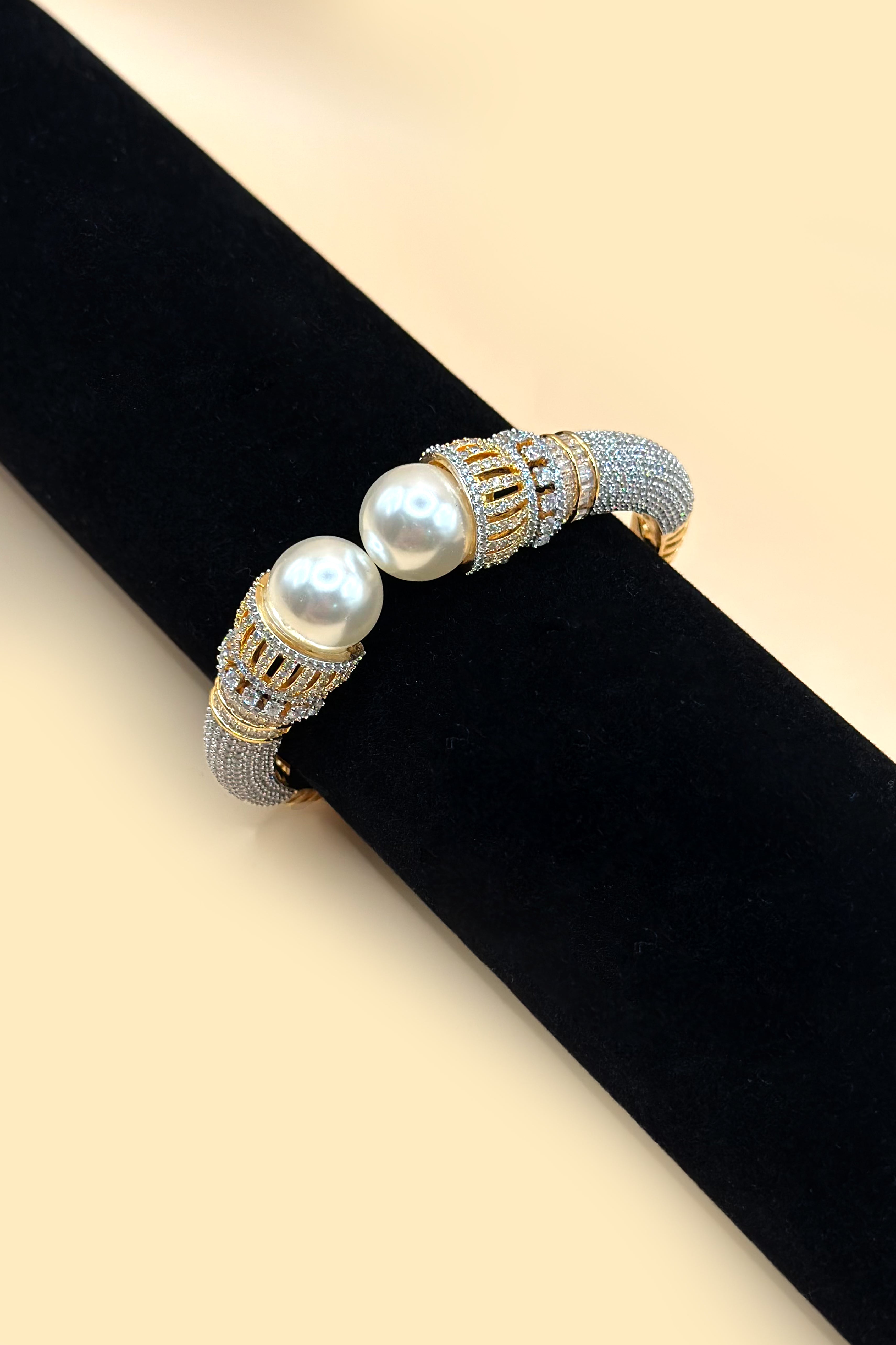 Royal Pearl AD Kada Bracelet
