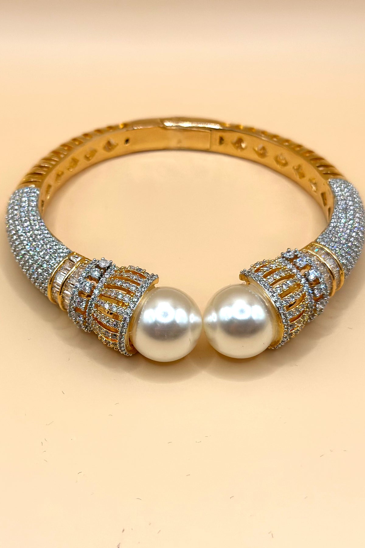 Royal Pearl AD Kada Bracelet