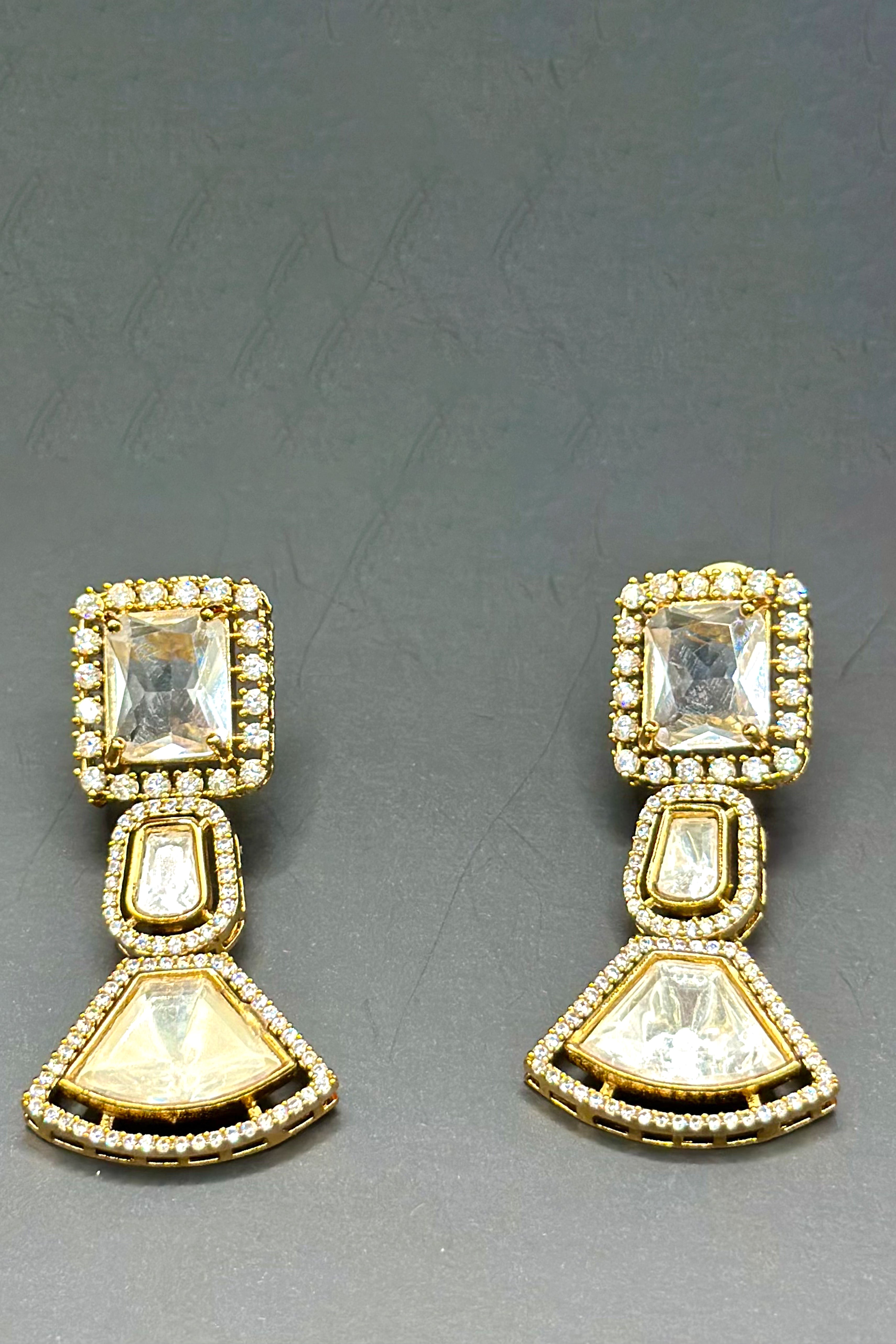 Triple Stone Dangler