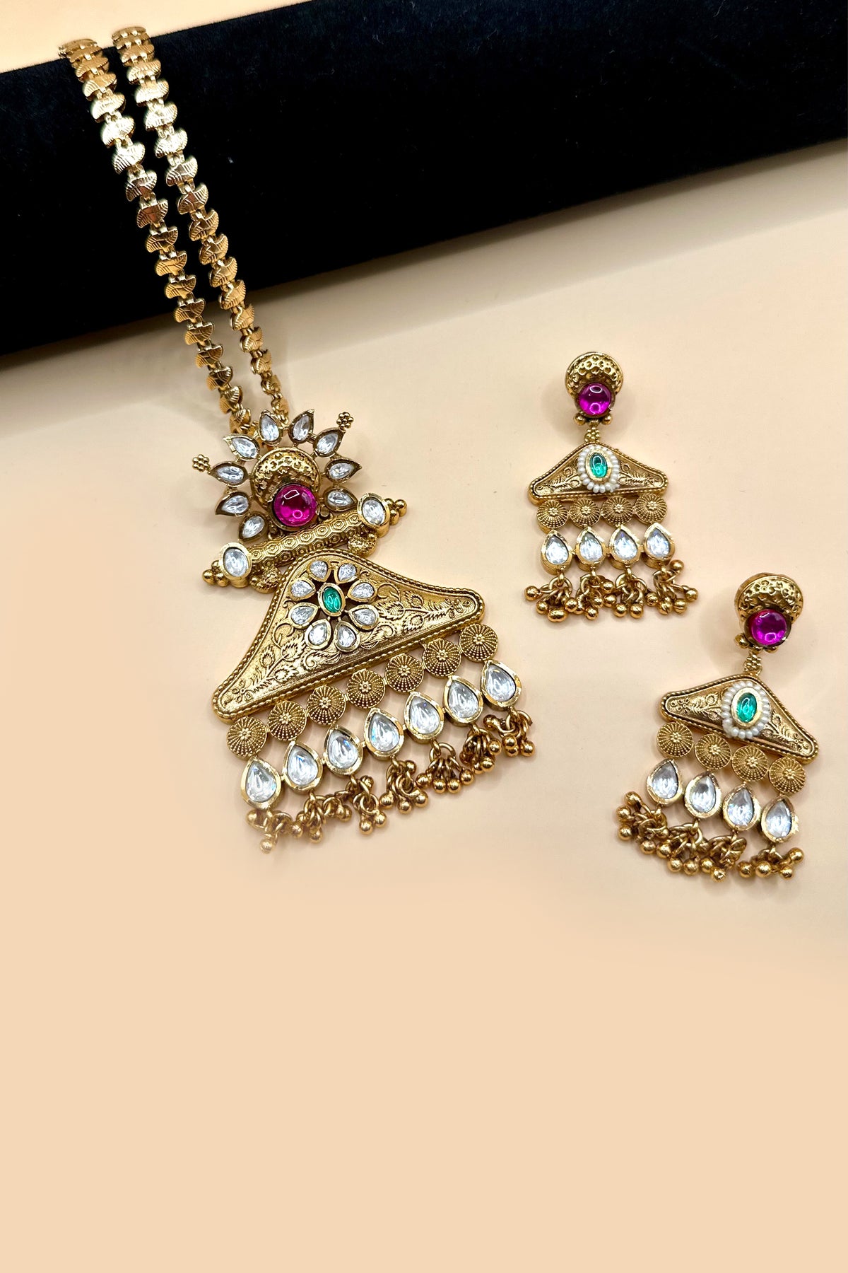 Traditional Antique Gold Necklace