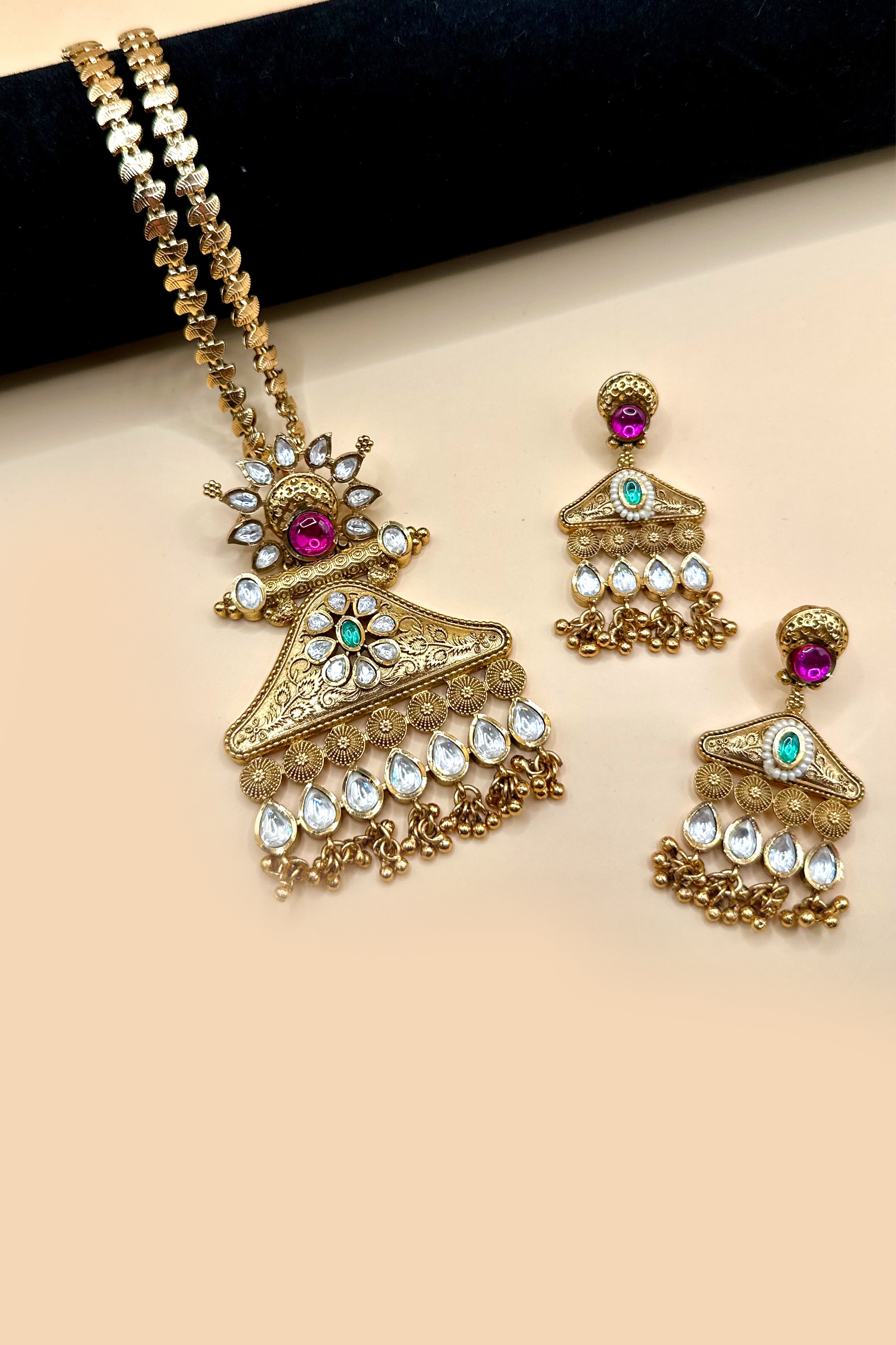 Traditional Antique Gold Necklace