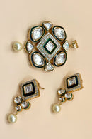 Royal Kundan Pearl Pendant Set