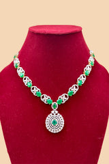 Regal Emerald & Diamond Necklace