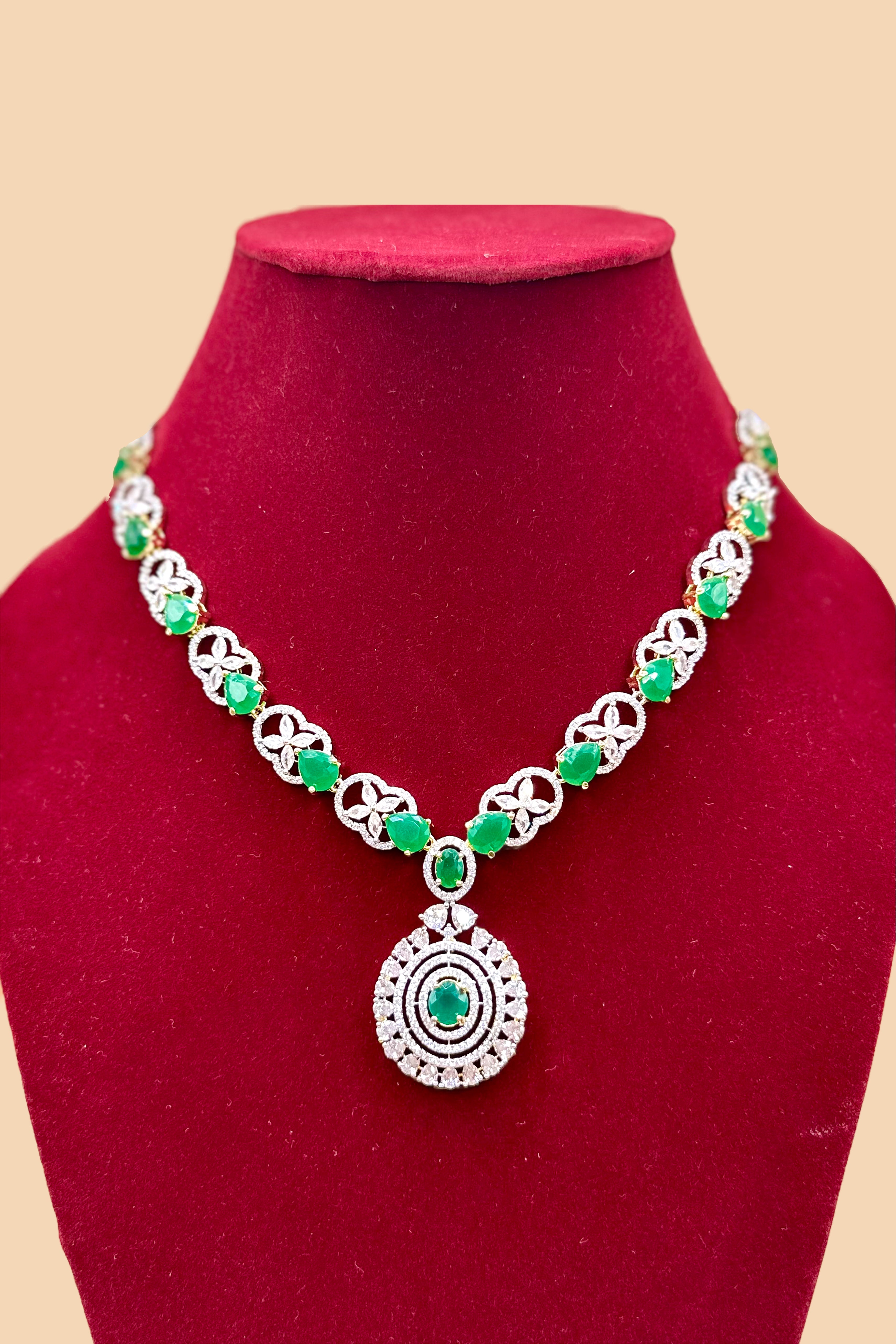 Regal Emerald & Diamond Necklace