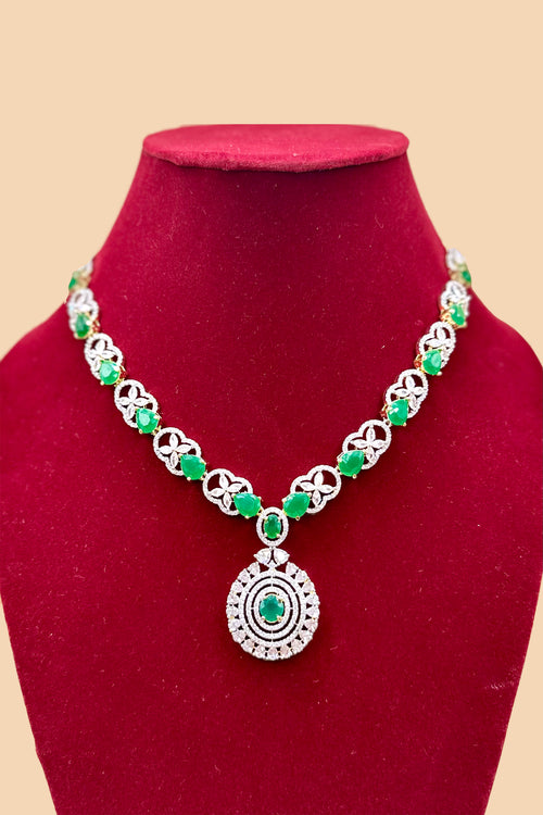 Regal Emerald & Diamond Necklace