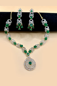 Regal Emerald & Diamond Necklace
