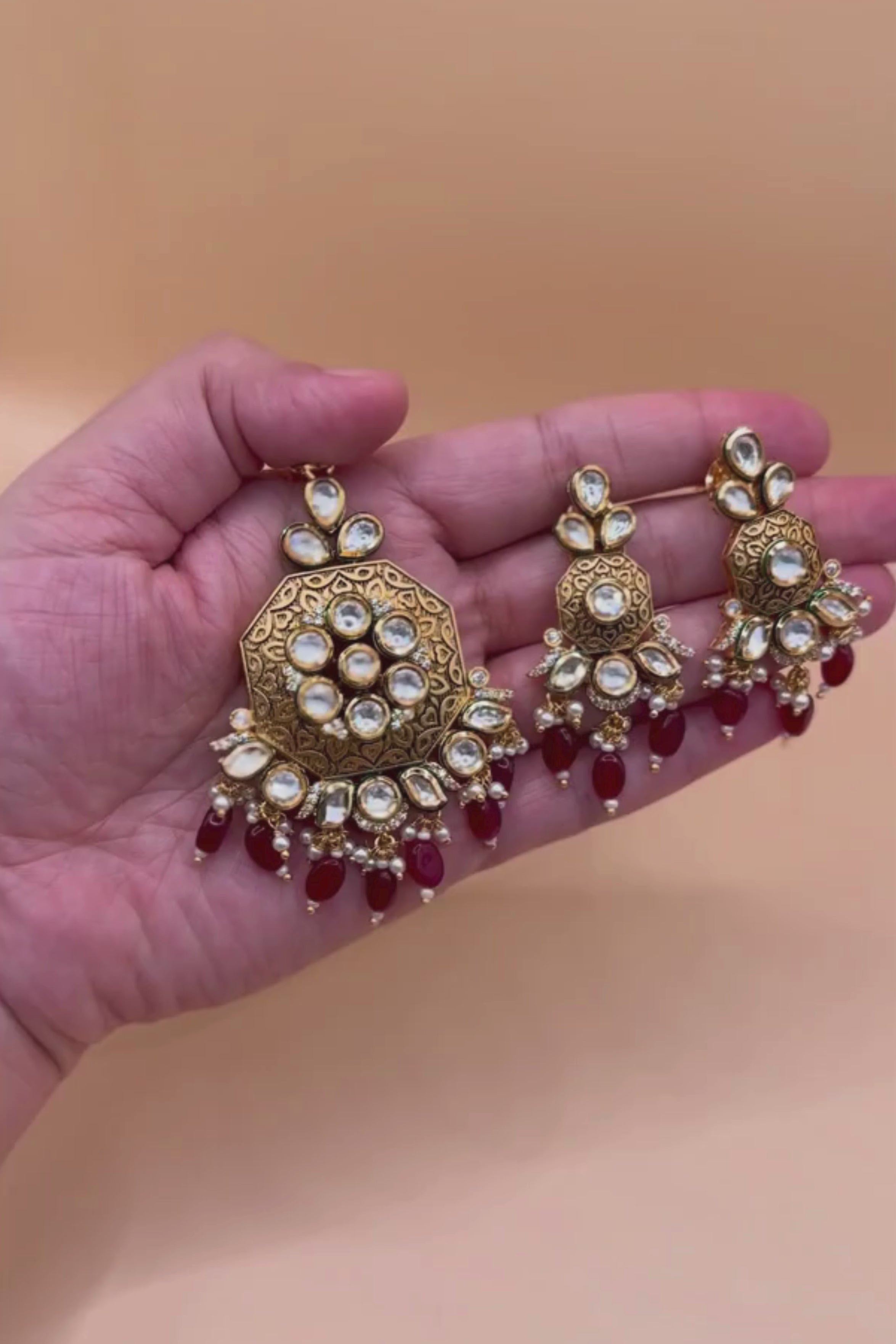 Antique Kundan Pendant Set - Ruby Red