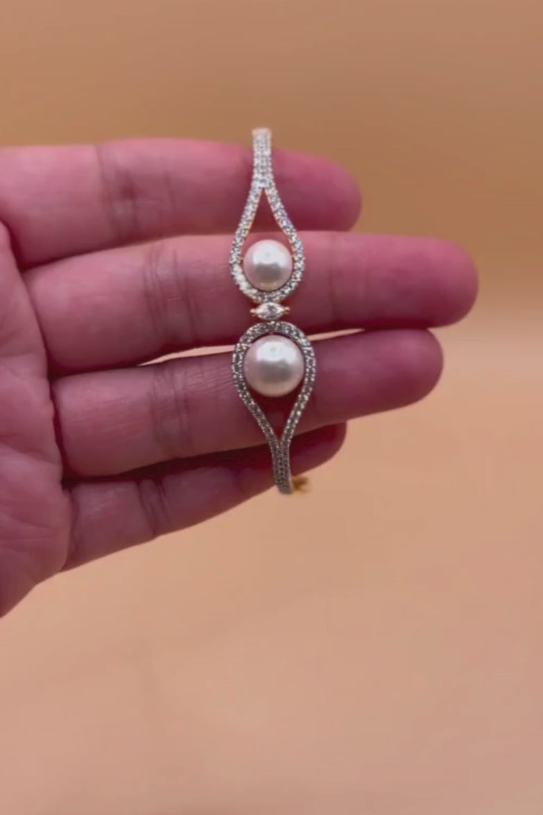 Dual Pearl AD Bracelet